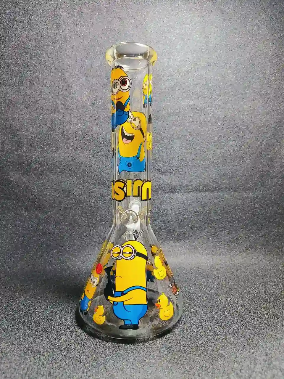 10 Inch Minions Inspired Borosilicate Glass Beaker Bong - Image 3