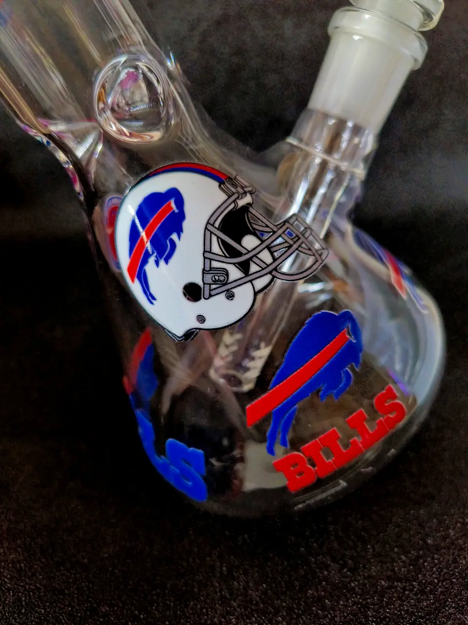 10 Inch Buffalo Bills NFL-Inspired Beaker Glass Bong - Image 7