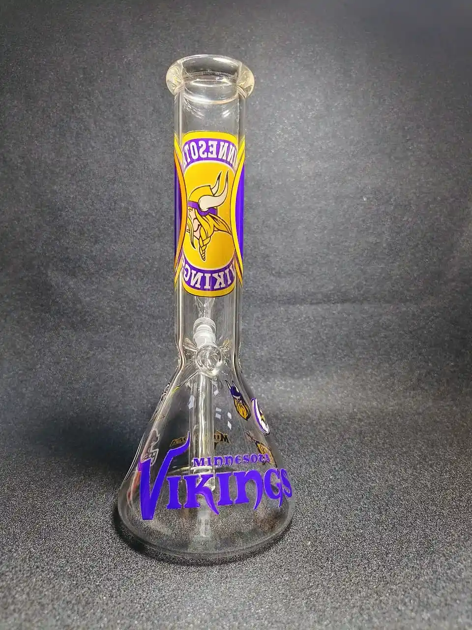 10 Inch Minnesota Vikings Beaker Borosilicate Glass Bong - Image 3