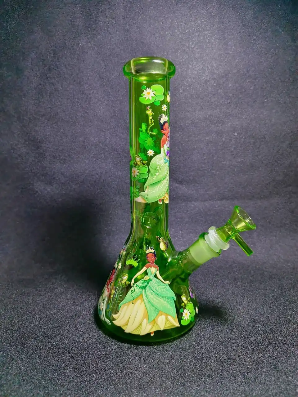Princess Tiana Inspired 10-Inch Green Beaker Glass Bong with Lily Pad & Frog Artwork - Image 2