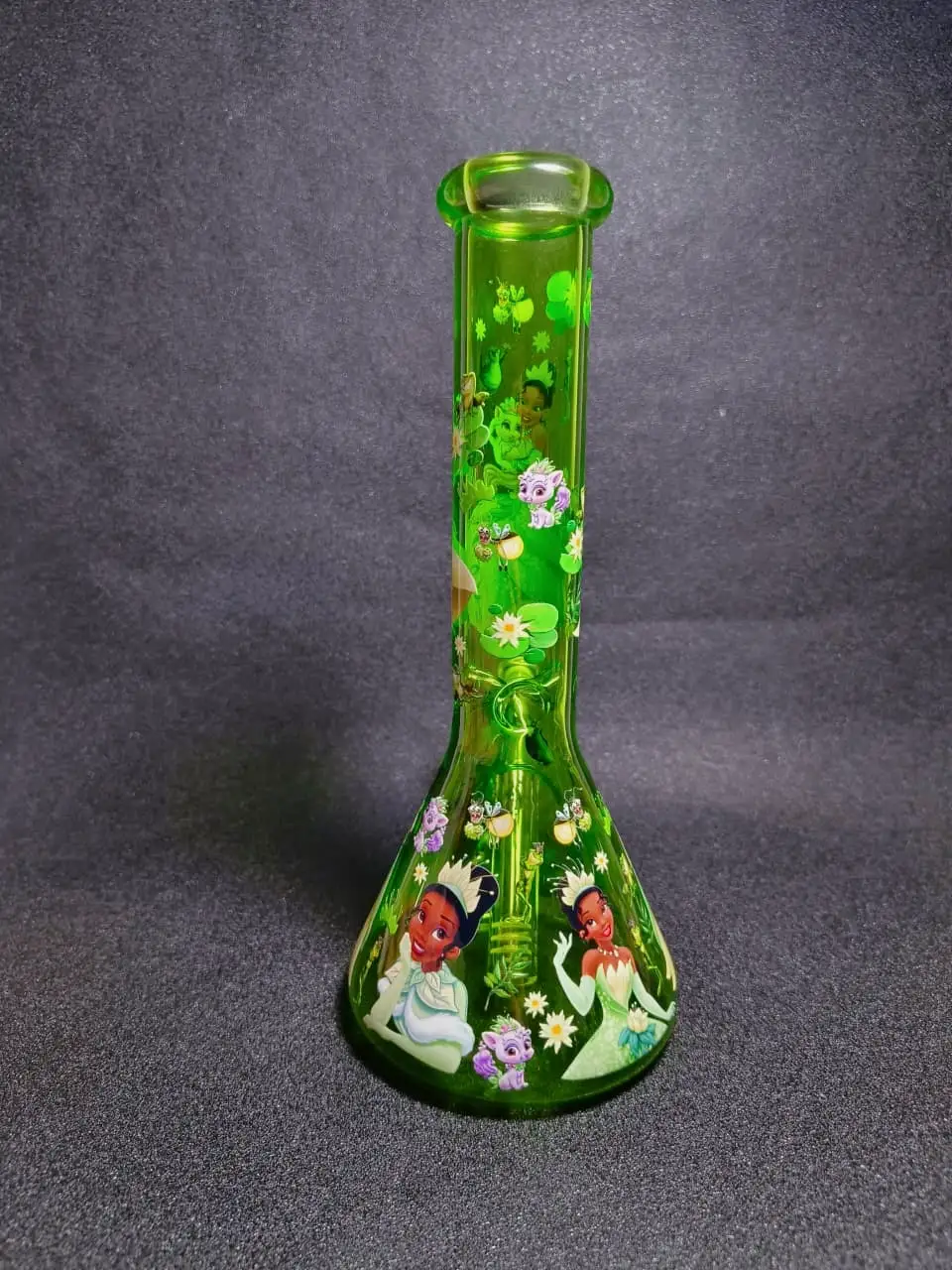 Princess Tiana Inspired 10-Inch Green Beaker Glass Bong with Lily Pad & Frog Artwork - Image 3