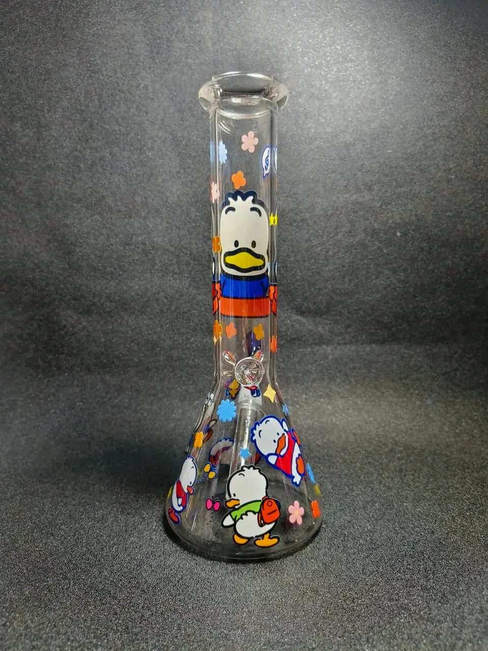 Sanrio Pekkle 10-Inch Kawaii Beaker Glass Bong - Image 3