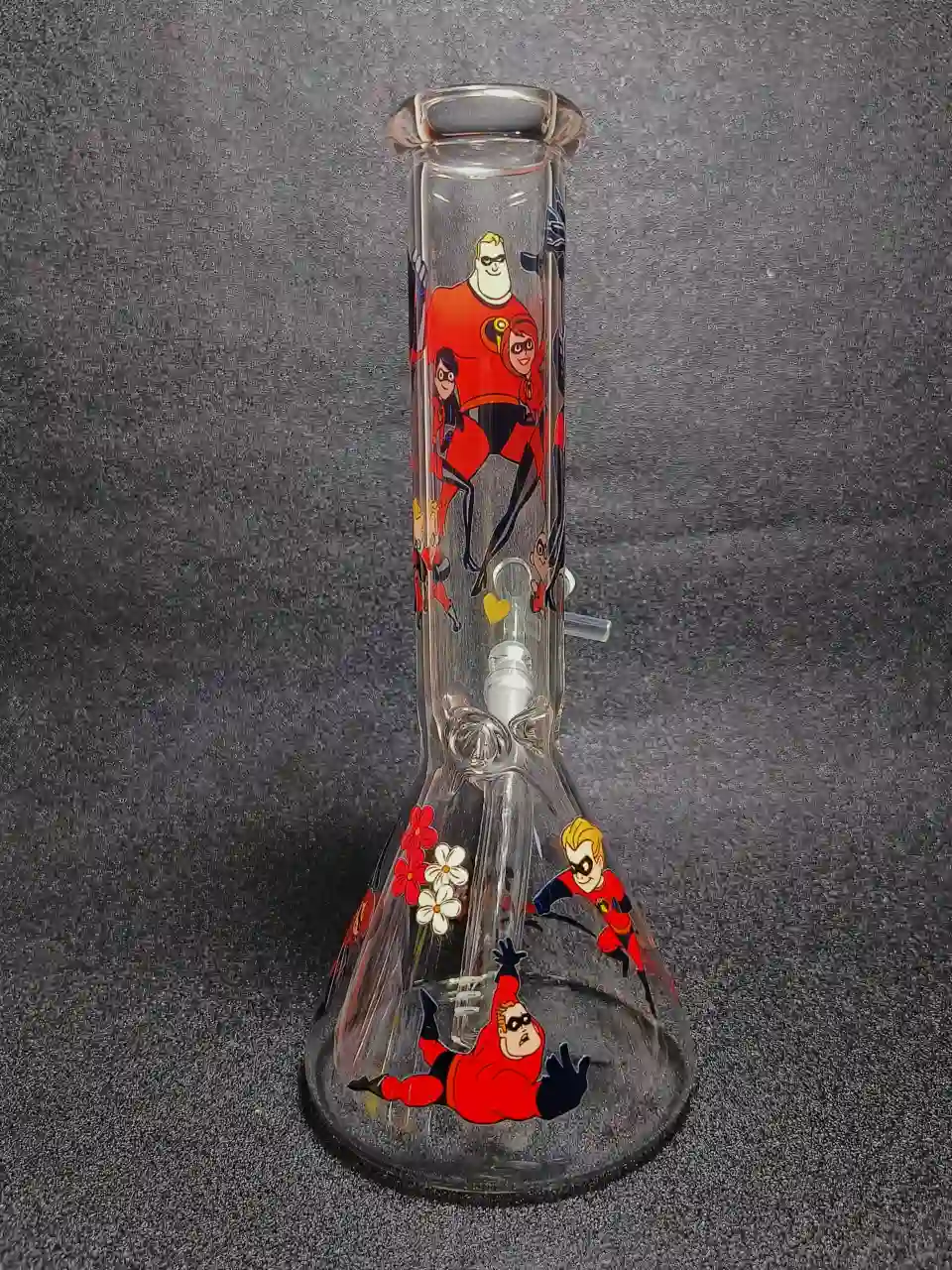 The Incredibles Family Red Suit 10 Inch Beaker Glass Bong - Image 3