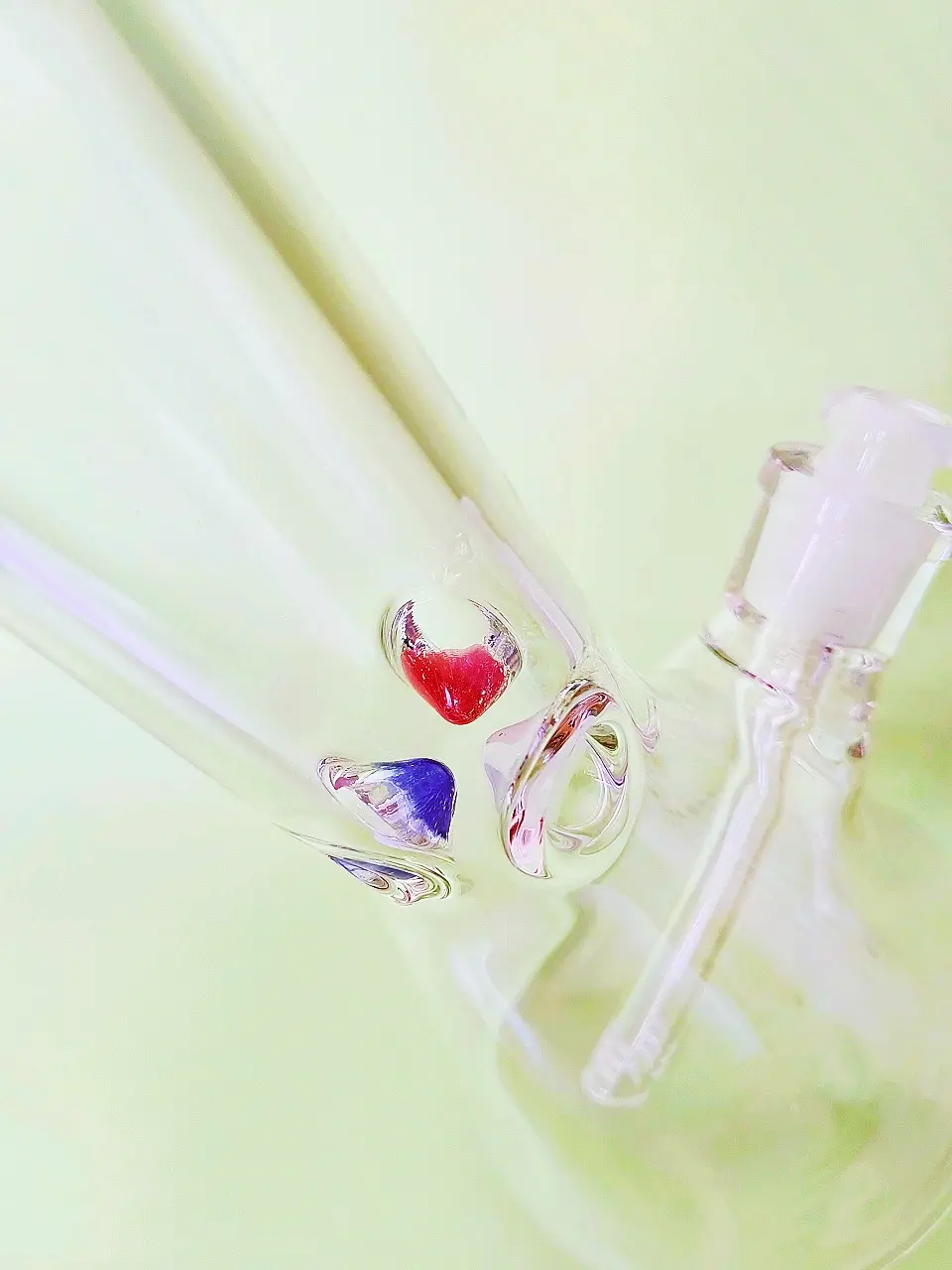 14-Inch 7mm Beaker Bong with Northstar Red Accents - Image 4