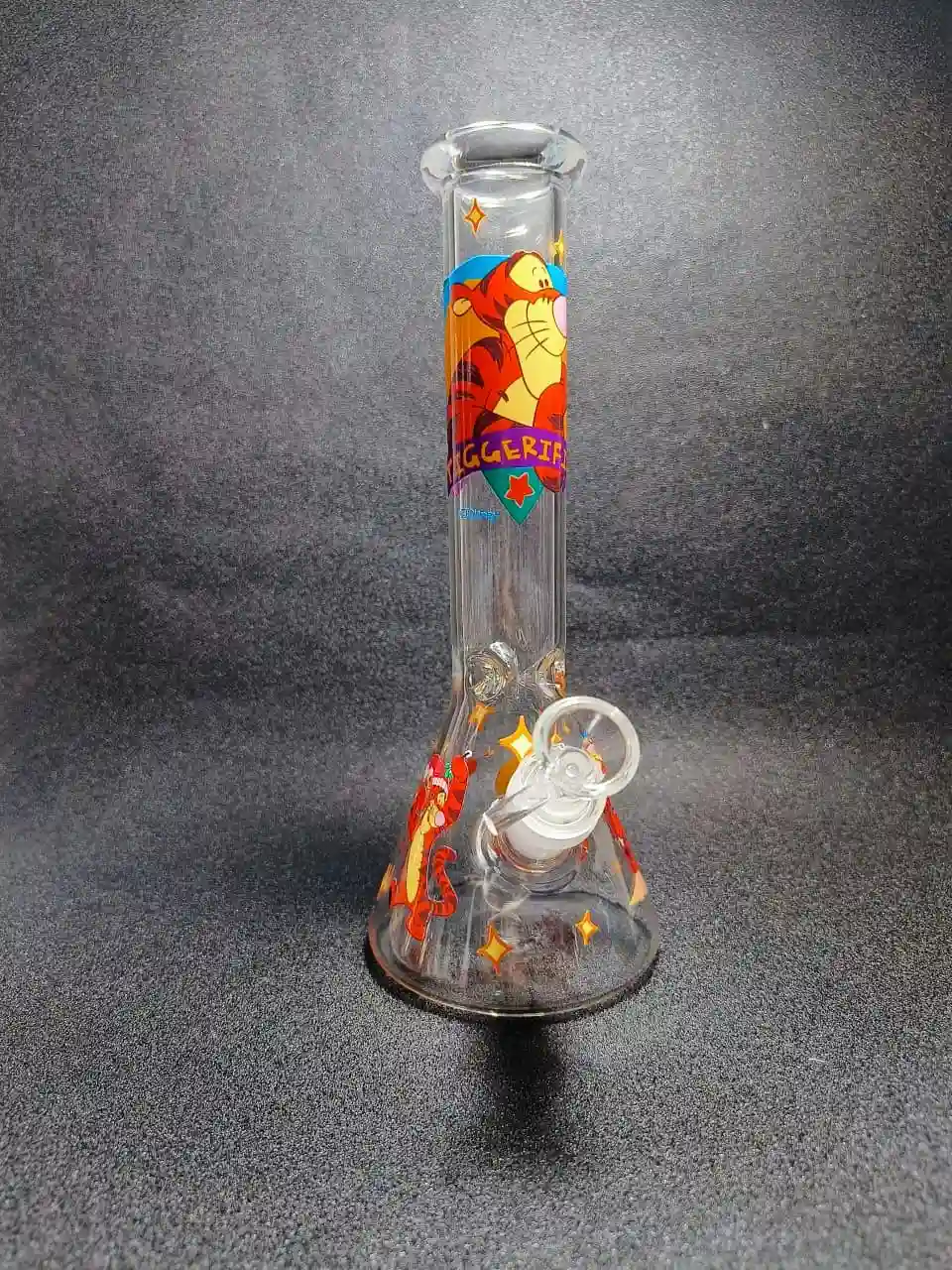 10 Inch Tigger Hundred Acre Stars Beaker Glass Bong