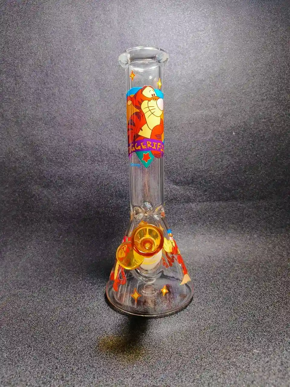 10 Inch Tigger Hundred Acre Stars Beaker Glass Bong - Image 5