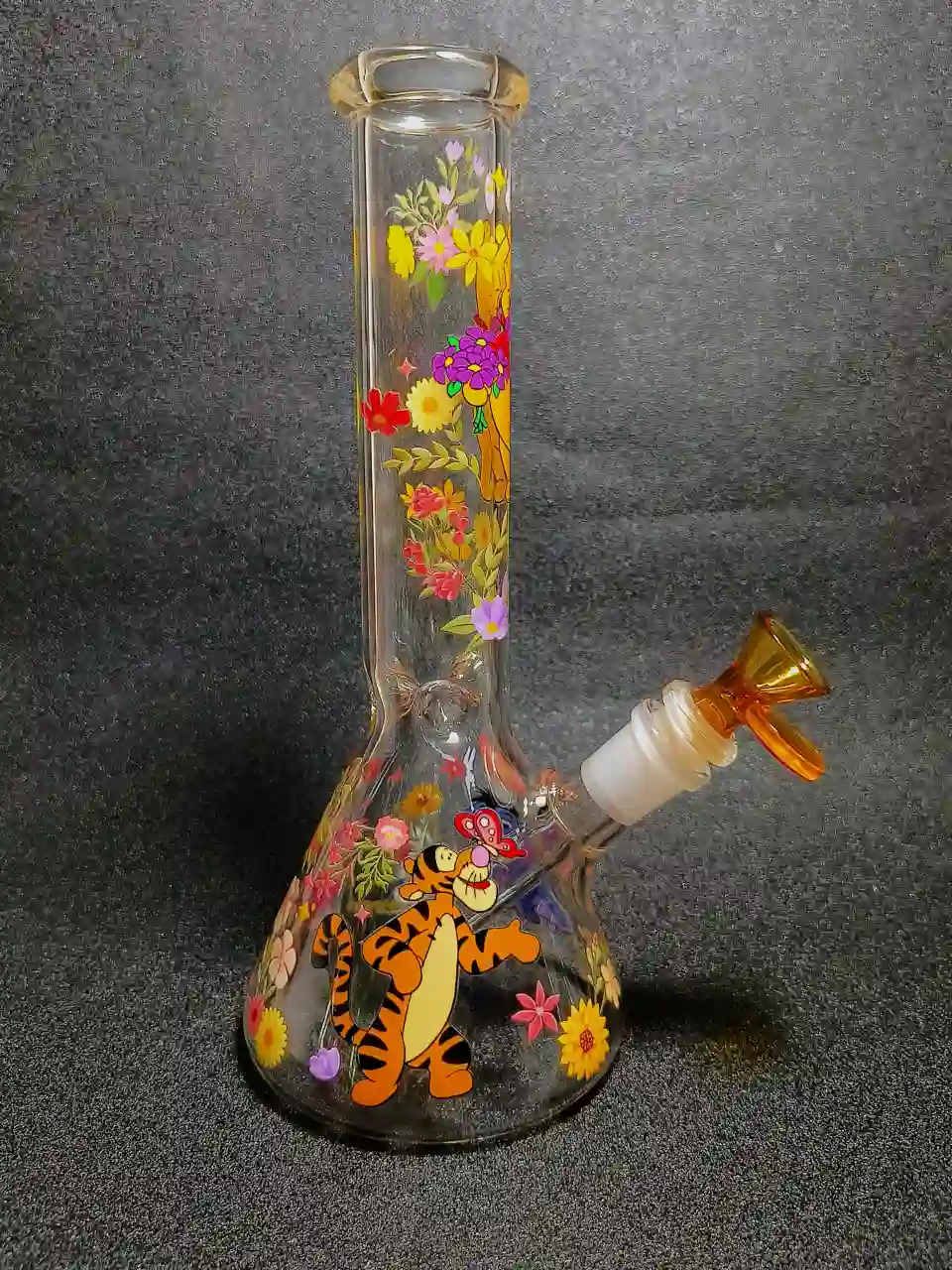 Winnie the Pooh & Tigger Flower Garden 10-Inch Beaker Glass Bong - Image 4